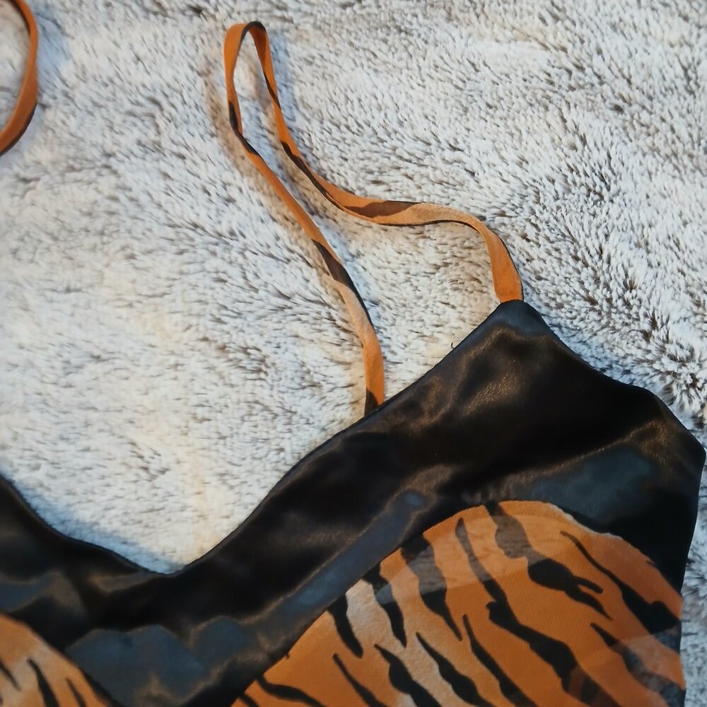 Fantasy Lingerie Vintage Women's Tiger Print Babydoll Top SZ M GUC - Picture 3 of 8